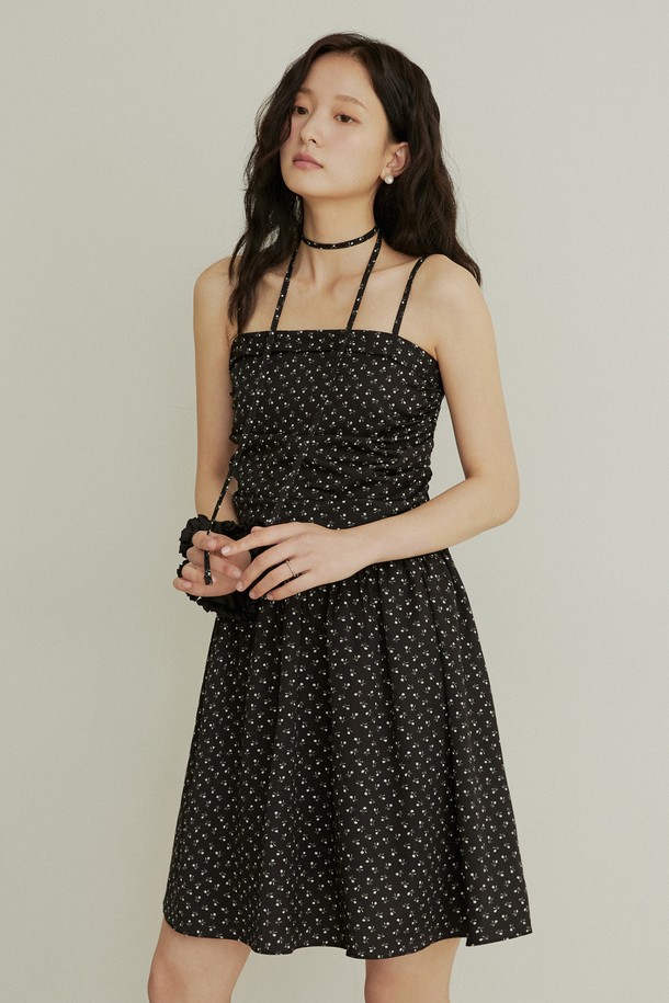 ADAUL - 민소매 원피스 - Jelli shirring choker pattern mini dress - black