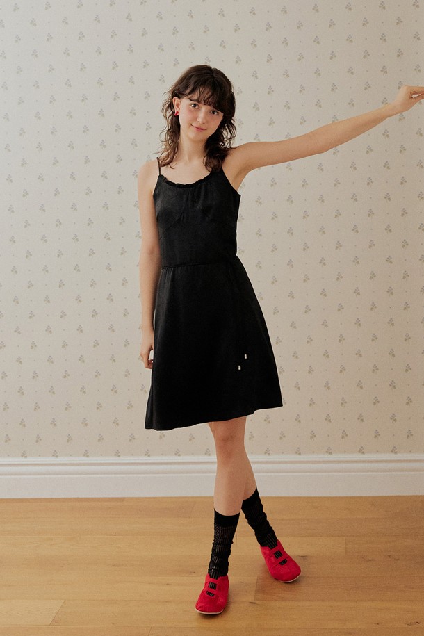 ADAUL - 민소매 원피스 - Jacquard rope belt frill neck mini dress - black