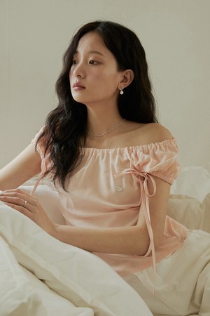 Shirring cap sleeve ribbon blouse - pink