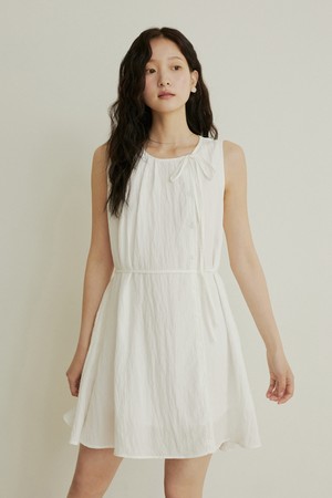 Side line button ribbon flare midi dress - white