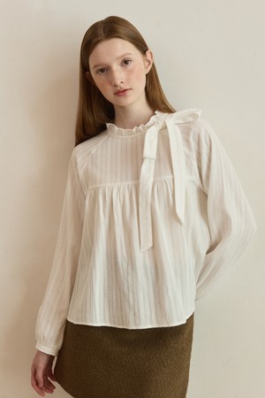 Ribbon neck frill pin jacquard blouse - white