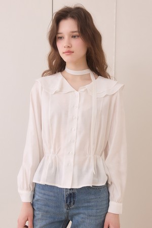 Duffle shirring ruffle tie blouse - white