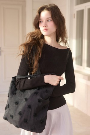 Golgi one off shoulder knit - black