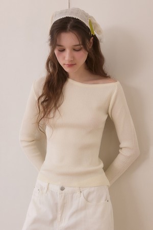 Golgi one off shoulder knit - ivory