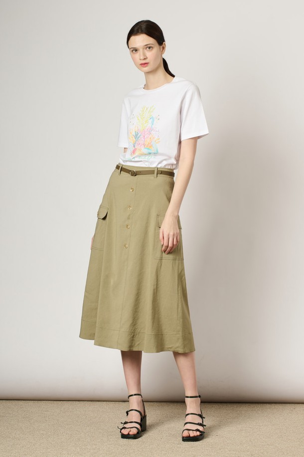 BCBG - 미디스커트 - [24SU]스티치 라인 플레어 스커트 - Light Khaki B4M4S22381