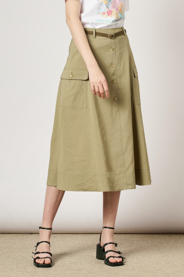 BCBG - 미디스커트 - [24SU]스티치 라인 플레어 스커트 - Light Khaki B4M4S22381