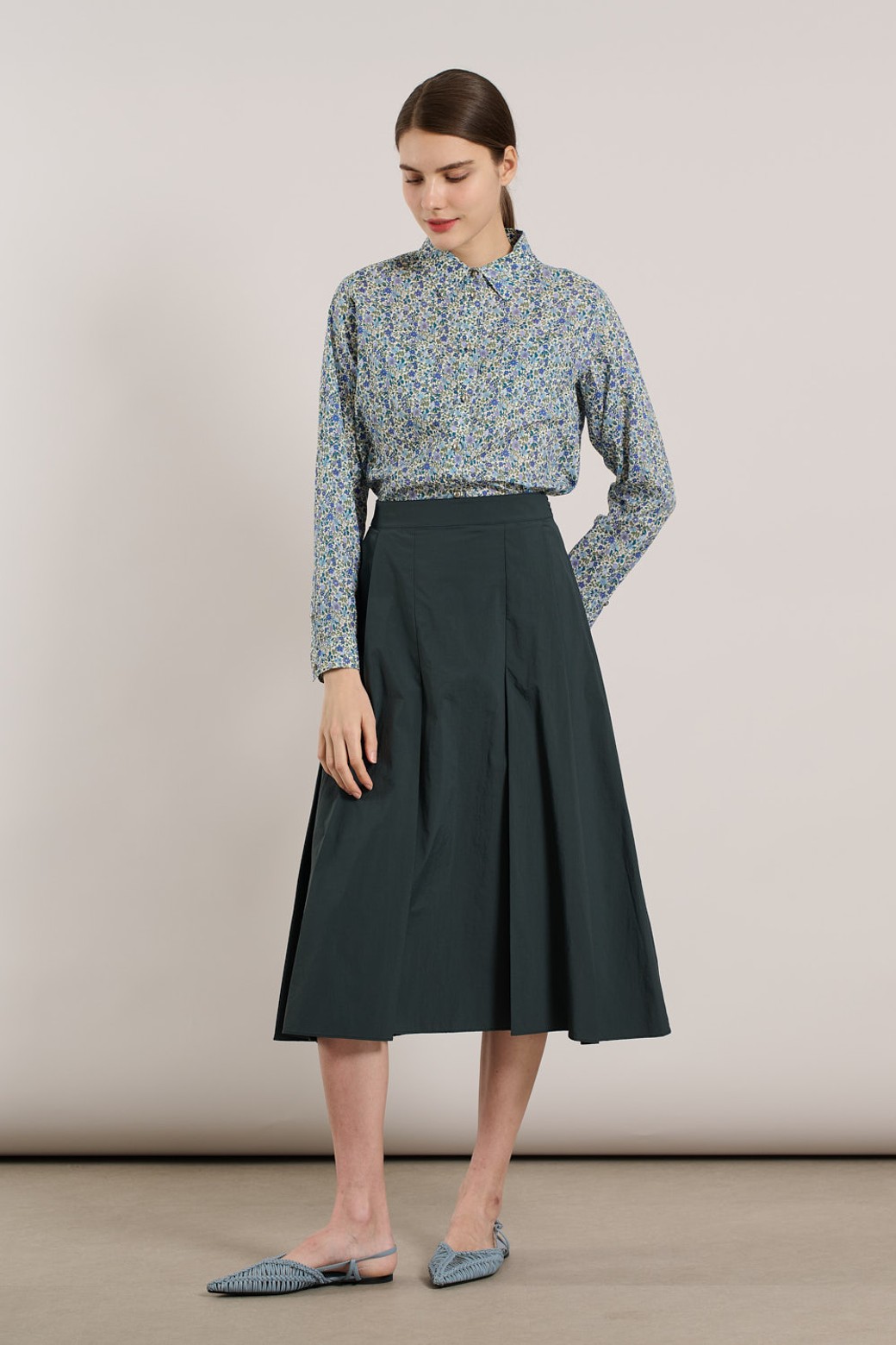 ALL&SUNDRY - 미디스커트 - [25SS] 뒷밴딩 훌 스커트 - DARK GREEN A5S2S22543