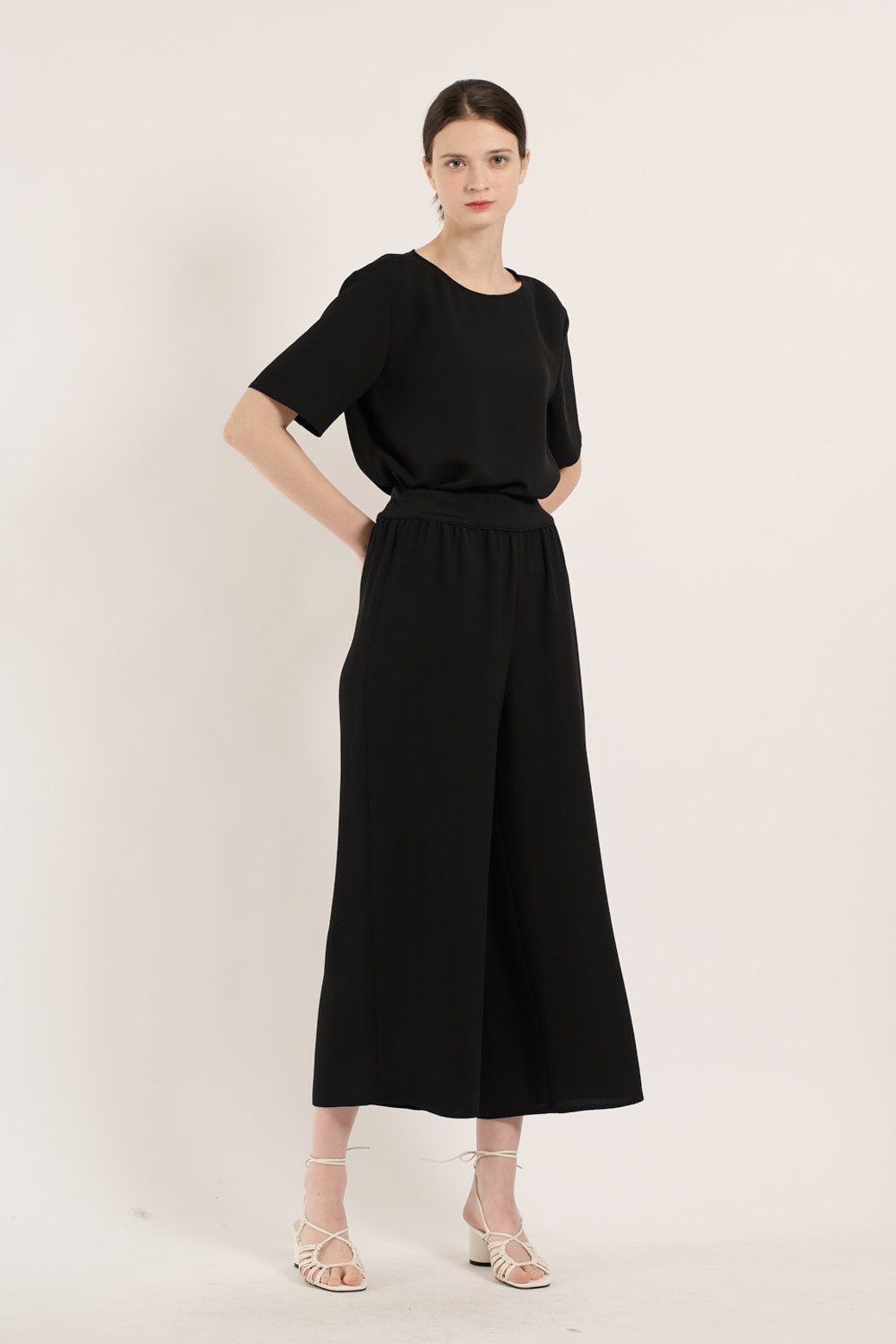 BCBG - 롱/미디팬츠 - [25SU] 와이드 시보리 팬츠 - BLACK B5B4P38699