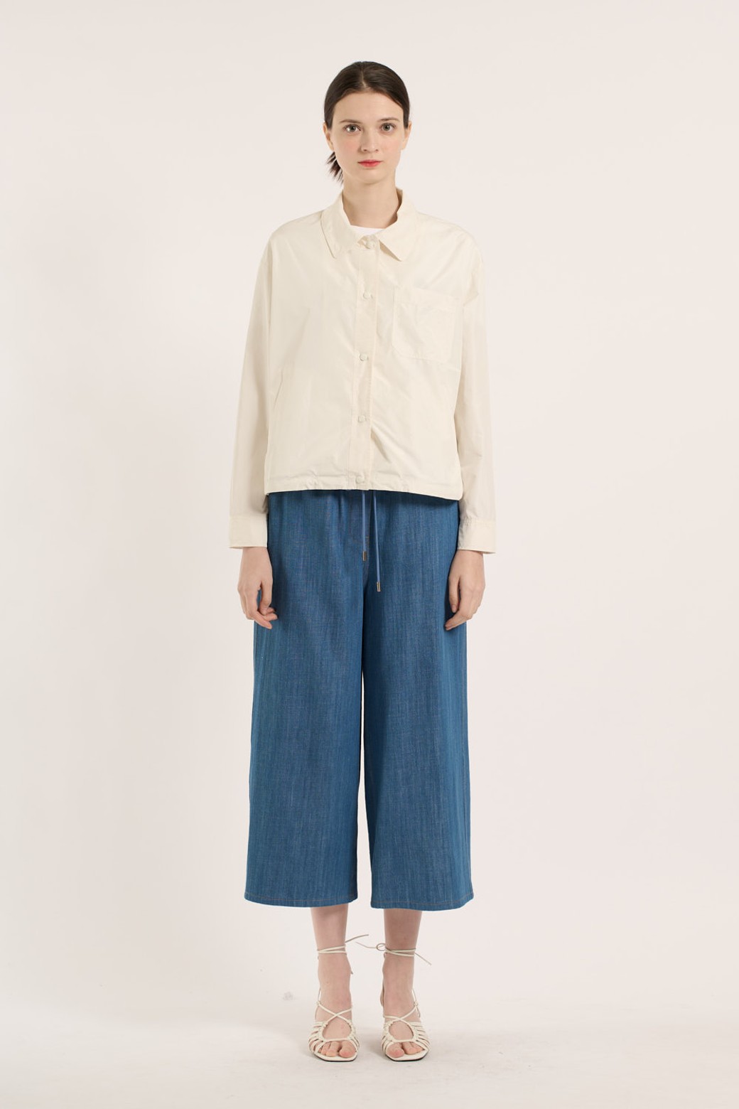 BCBG - 점퍼 - [25SM] 스탠카라 숏점퍼 - CREAM B5B3R15114