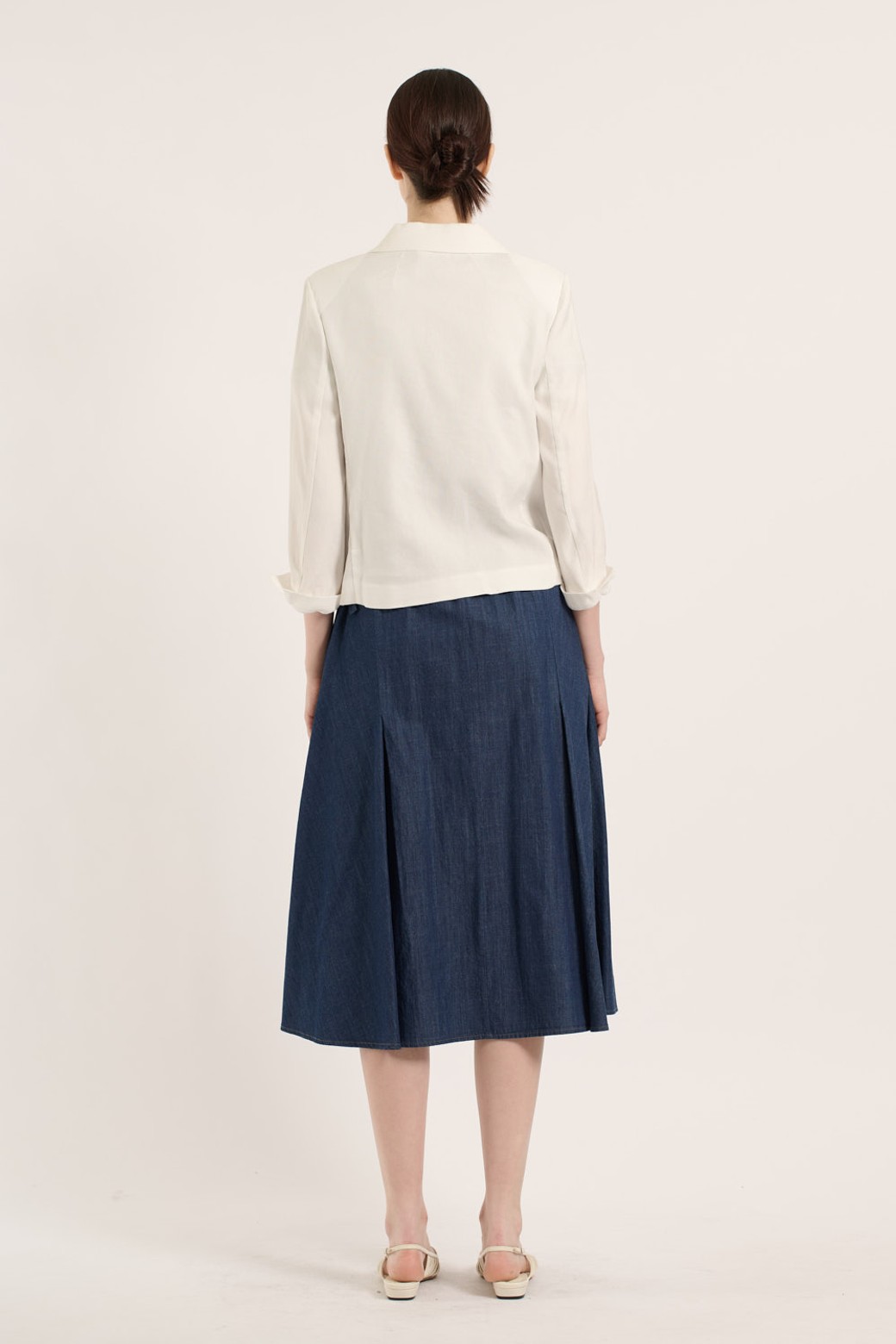 BCBG - 자켓 - [25SM] 린넨 크롭 자켓 - WHITE B5B4J12010