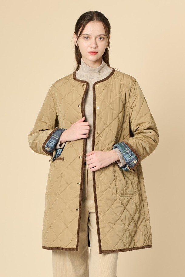 BCBG - 점퍼 - [24WT]라운드 퀼팅 점퍼 - DARK BEIGE B4W9R13173