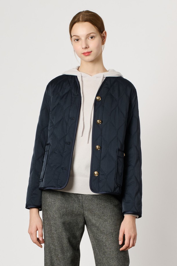 BCBG - 패딩 - [24WT] 웨이브 퀼팅 점퍼 - NAVY B4W9R13455