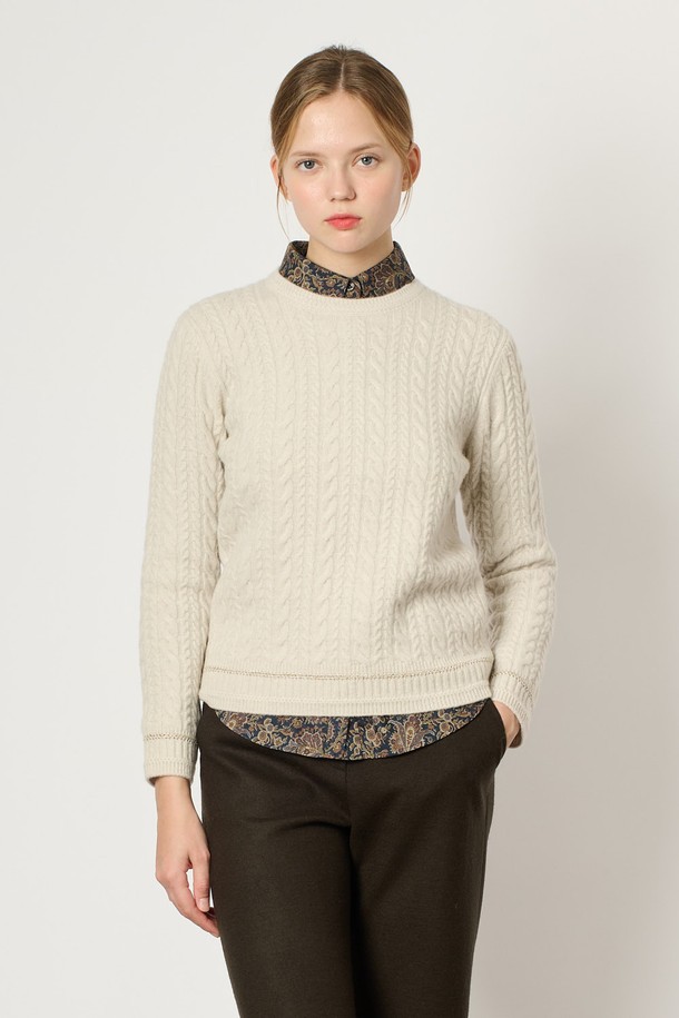 BCBG - 스웨터 - [24WT] 캐시 블렌드 케이블 니트 - OATMEAL B4WBK42977