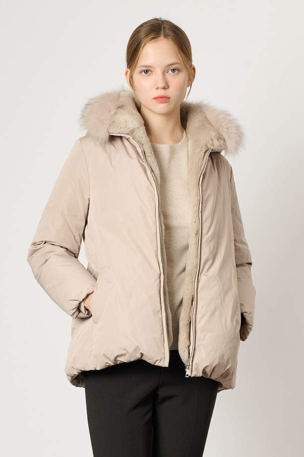 BCBG - 패딩 - [24WT] 폭스 퍼 벨트 다운 - LIGHT BEIGE B4WAF83271