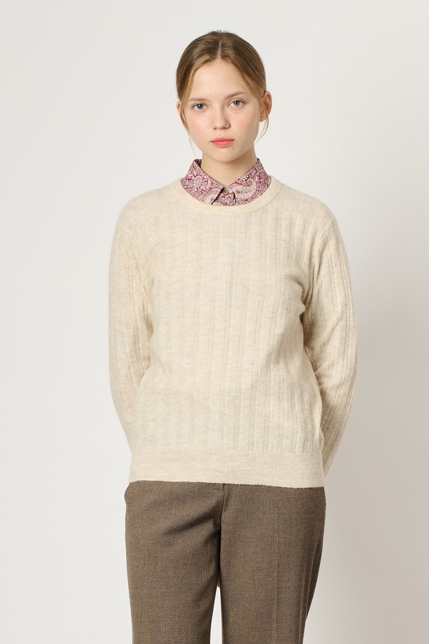 BCBG - 스웨터 - [24WT] 알파카 블랜드 케이블 니트탑 - LIGHT BEIGE B4WAK42271