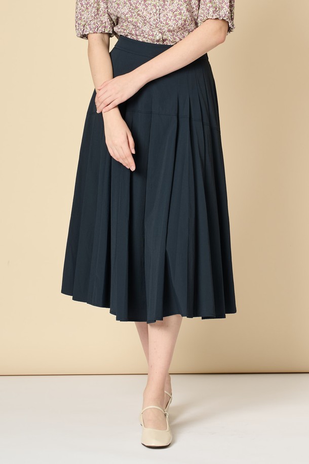 BCBG - 미디스커트 - [24FA]패널 플레어 스커트 - DARK NAVY B4F7S20156