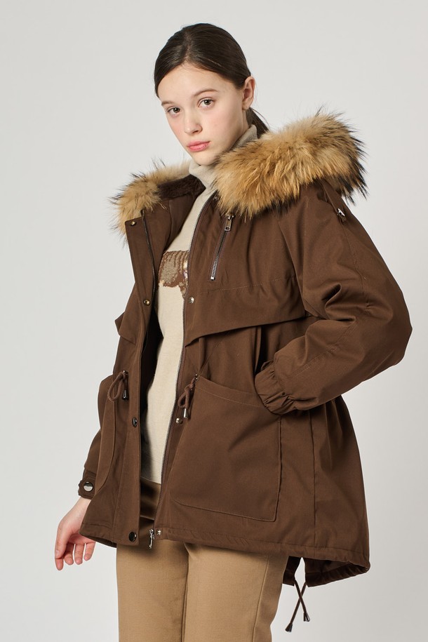 BCBG - 점퍼 - [24WT]라쿤래빗야상 점퍼 -  BROWN B4W9G87574