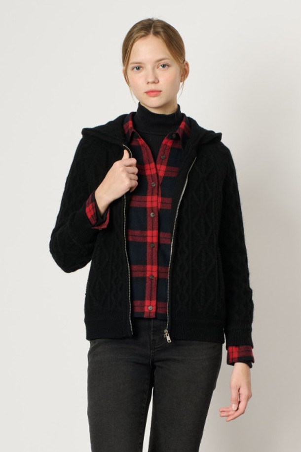 BCBG - 가디건 - [24WT] 캐시블랜딩 케이블 후드 니트 점퍼 - BLACK B4WAK12099