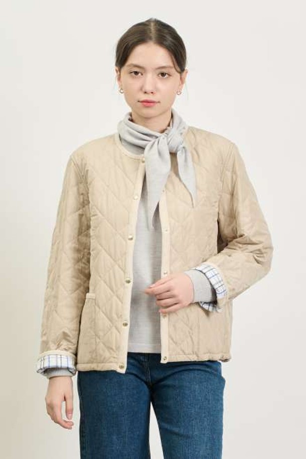 BCBG - 점퍼 - [25SP] 라운드넥 숏 퀼팅 점퍼 - LIGHT BEIGE B5S1R11571