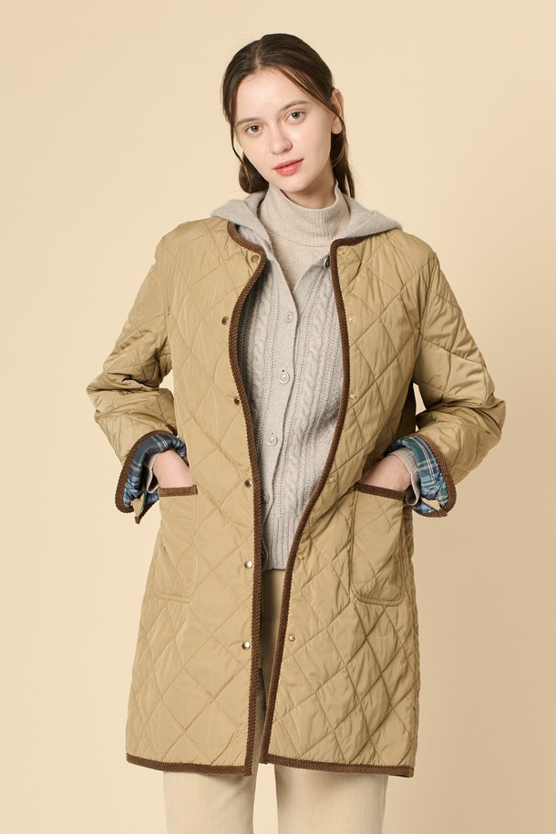 BCBG - 점퍼 - [24WT]라운드 퀼팅 점퍼 - DARK BEIGE B4W9R13173