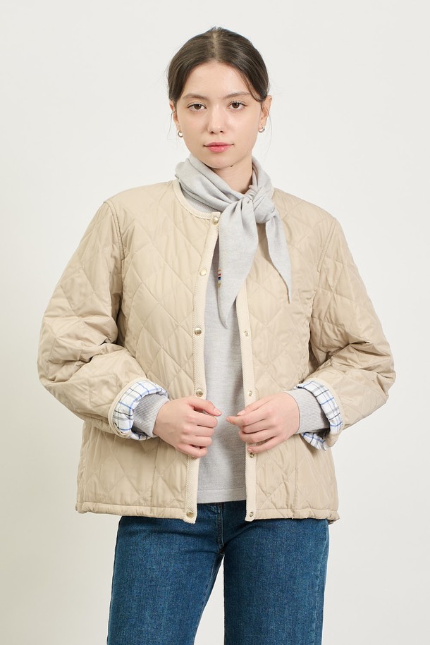 BCBG - 점퍼 - [25SP] 라운드넥 숏 퀼팅 점퍼 - LIGHT BEIGE B5S1R11571