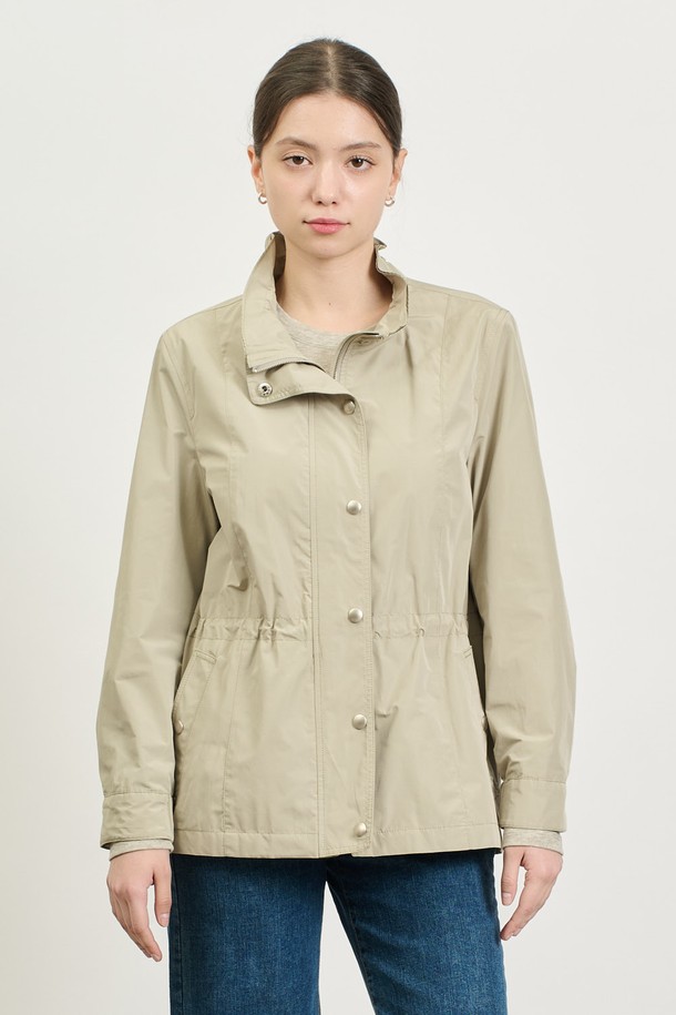 BCBG - 점퍼 - [25SP] 프릴넥 점퍼 - LIGHT KHAKI B5S2R12581