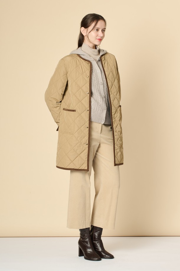 BCBG - 점퍼 - [24WT]라운드 퀼팅 점퍼 - DARK BEIGE B4W9R13173