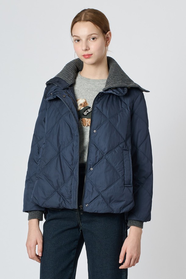 BCBG - 패딩 - [24WT] 니트 블록 덕다운 점퍼 - NAVY B4W9G88555