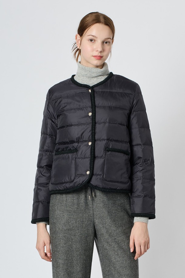 BCBG - 패딩 - [24WT] 텍스처 블록 라운드 다운 - NAVY B4W9G88055