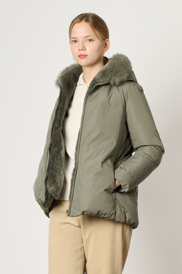 BCBG - 패딩 - [24WT] 폭스 퍼 벨트 다운 - LIGHT KHAKI B4WAF83281