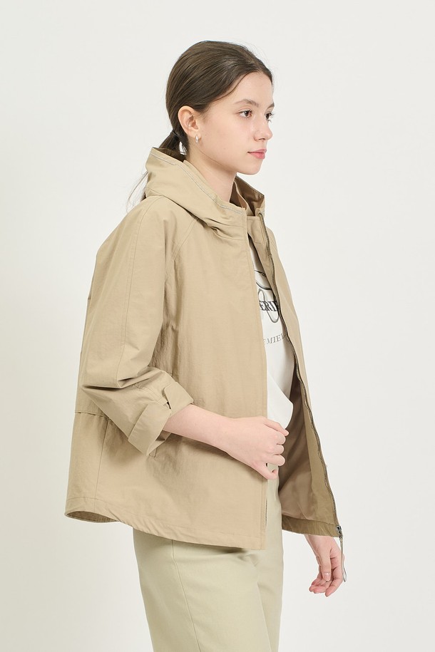 BCBG - 점퍼 - [25SP] 하프 집업 후디 점퍼 - LIGHT BEIGE B5S2G19571