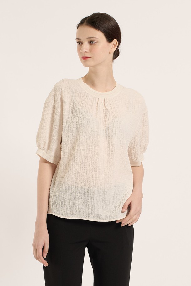 BCBG - 블라우스 - [25SM] 쉐이크 반팔 블라우스 - CREAM B5B4B48314