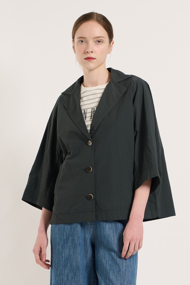 BCBG - 자켓 - [25SU] 더블카라 베이직 자켓 - BLACK NAVY B5M3G17059