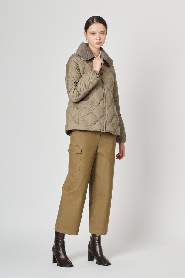 BCBG - 패딩 - [24WT]니트카라 덕다운 - DARK BEIGE B4W9G87773