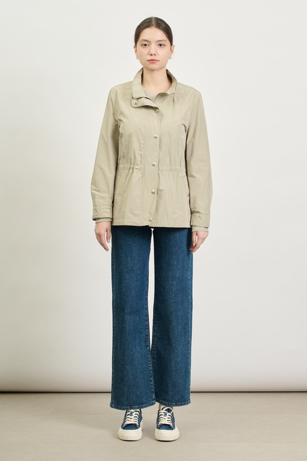 BCBG - 점퍼 - [25SP] 프릴넥 점퍼 - LIGHT KHAKI B5S2R12581