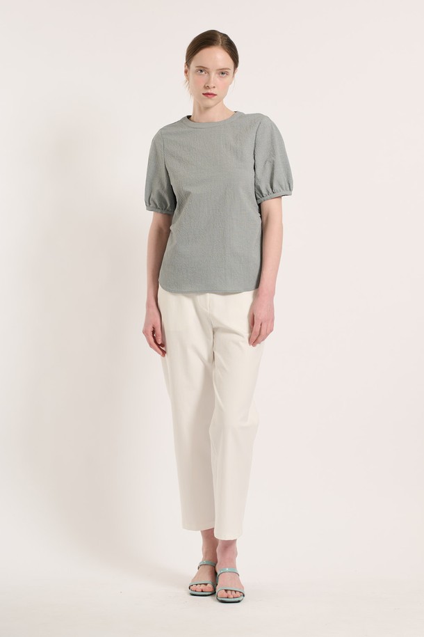 BCBG - 블라우스 - [25SU] 체크 패턴 라운드넥 반소매 블라우스 - LIGHT GRAY B5M3B47215