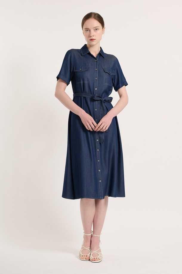 BCBG - 반소매 원피스 - [25SU] 벨티드 포켓 데님 원피스 - INDIGO B5M4O68460