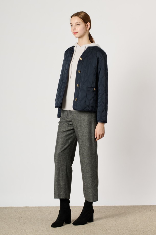 BCBG - 패딩 - [24WT] 웨이브 퀼팅 점퍼 - NAVY B4W9R13455