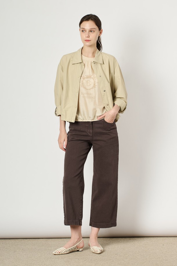 BCBG - 점퍼 - [24FA]햄라인 스트링 카라 점퍼 - Light Beige B4F7R13071