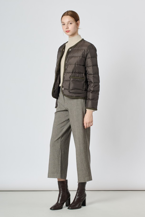 BCBG - 패딩 - [24WT] 텍스처 블록 라운드 다운 - KHAKI B4W9G88045