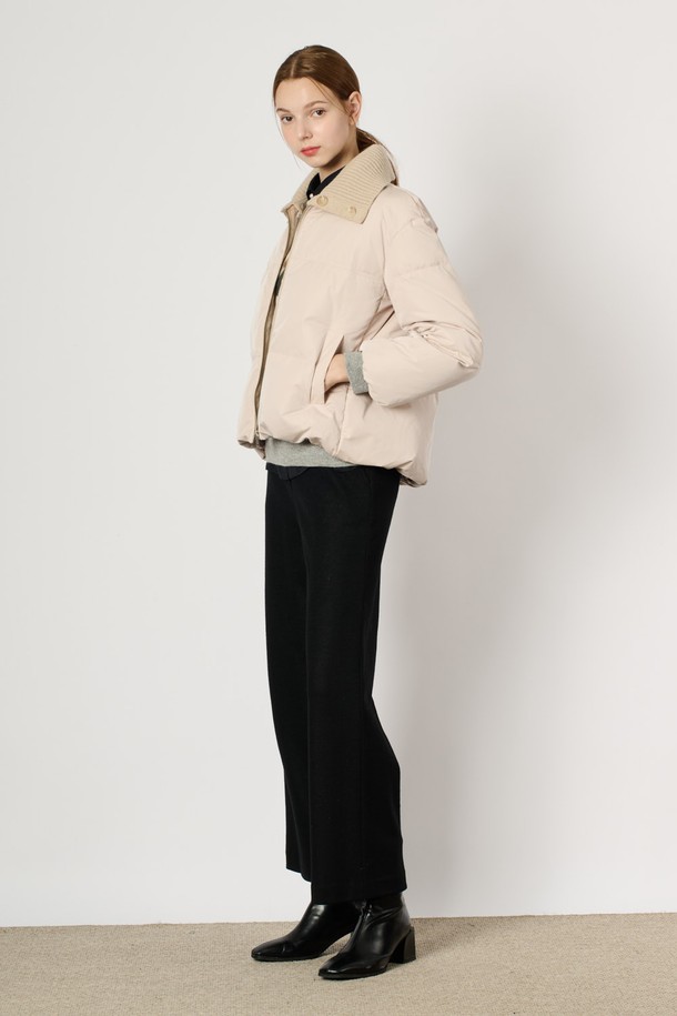 BCBG - 패딩 - [24WT] 디테처블 카라 구스 다운 - LIGHT BEIGE B4W9F80571