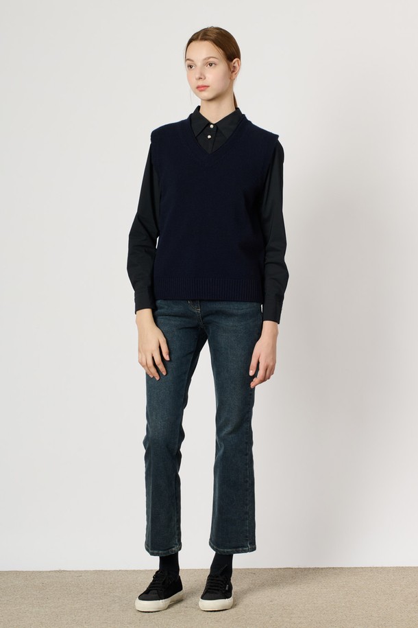 BCBG - 베스트 - [24WT] 브이넥 니트 베스트 - DARK NAVY B4W9K50556