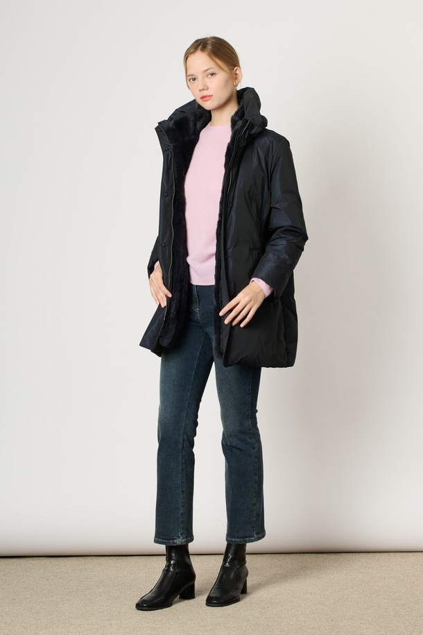 BCBG - 패딩 - [24WT] 탈부착 밍크 퍼 하이넥 다운 - DARK NAVY B4WAF83356