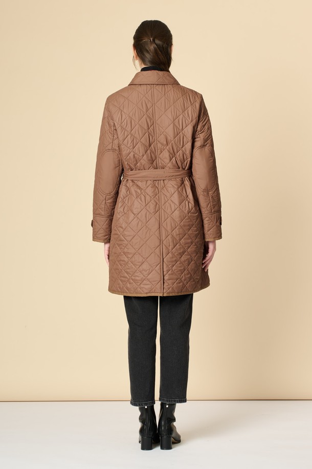 BCBG - 점퍼 - [24WT]벨티드 퀼팅 점퍼 - DARK BEIGE B4W9R13573