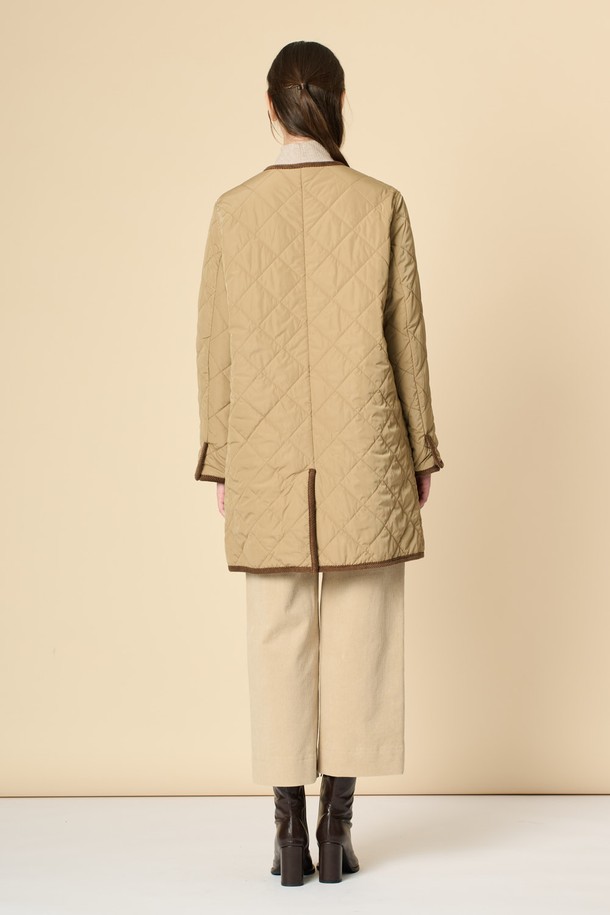 BCBG - 점퍼 - [24WT]라운드 퀼팅 점퍼 - DARK BEIGE B4W9R13173