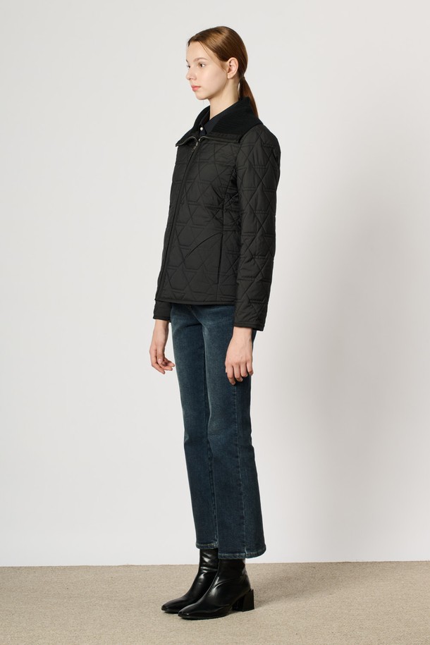 BCBG - 패딩 - [24WT] 다이아 퀼팅 니트 블록 점퍼 - BLACK B4W9R15199