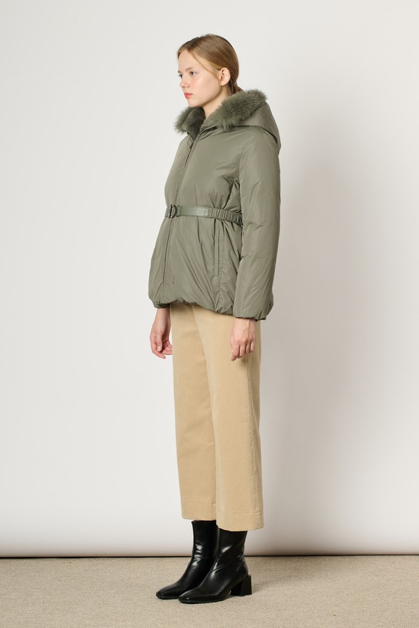 BCBG - 패딩 - [24WT] 폭스 퍼 벨트 다운 - LIGHT KHAKI B4WAF83281