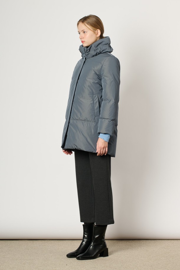 BCBG - 패딩 - [24WT] 탈부착 밍크 퍼 하이넥 다운 - DARK BLUE B4WAF83354