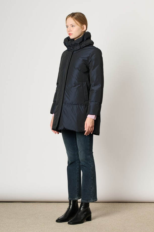 BCBG - 패딩 - [24WT] 탈부착 밍크 퍼 하이넥 다운 - DARK NAVY B4WAF83356