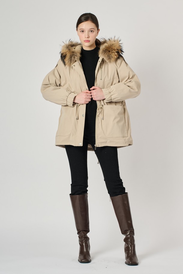 BCBG - 점퍼 - [24WT]라쿤래빗야상 점퍼 - LIGHT BEIGE B4W9G87571